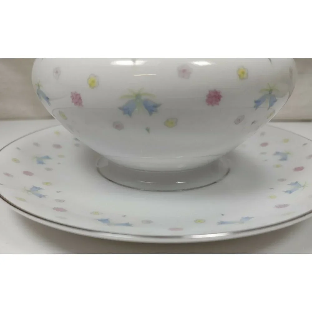 Vintage Jyoto Fine China Japan Candice 8093 Flower Ceramic White Gravy Boat